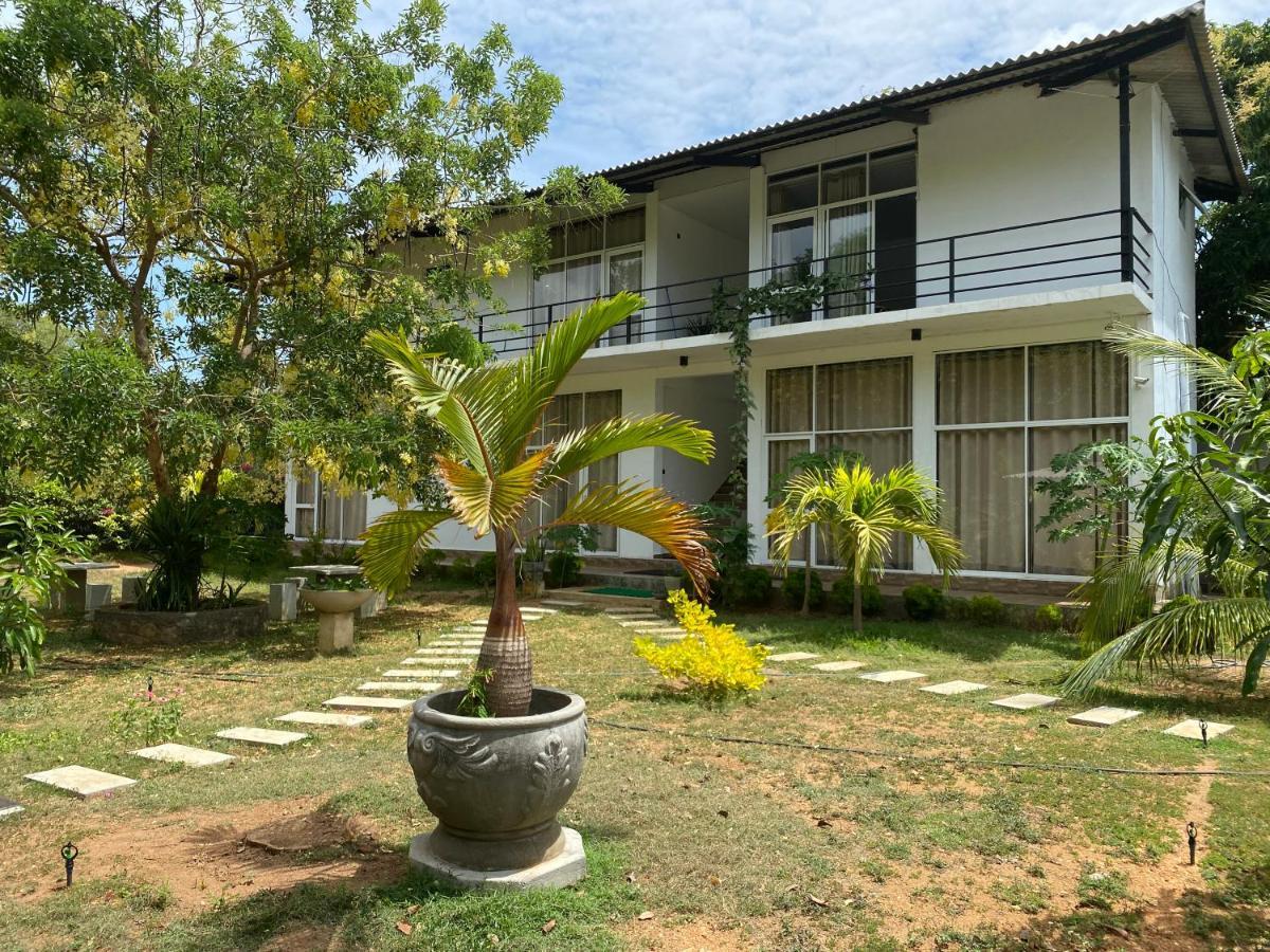 Sapphire Garden Hotel Habarana Exteriér fotografie